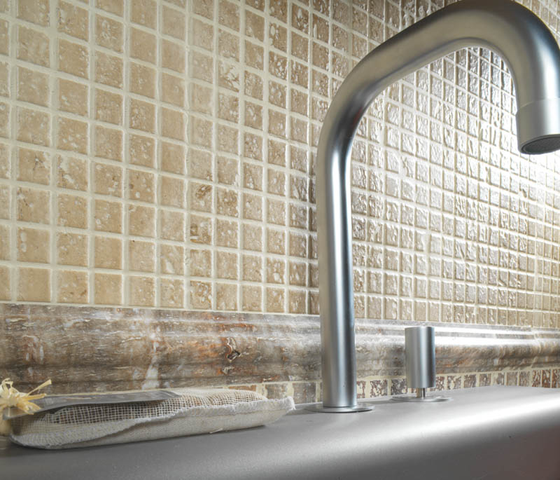 Pi Travertino Rojo 3 x 30 cm